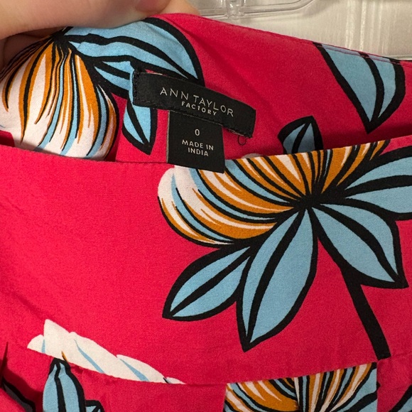 Ann Taylor Factory Floral Skirt - Picture 4 of 4